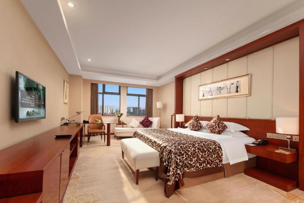 Grand Metropark Hotel Shangqiu Экстерьер фото