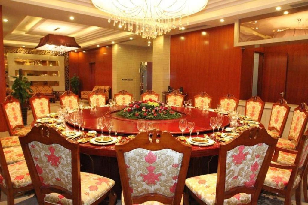 Grand Metropark Hotel Shangqiu Экстерьер фото